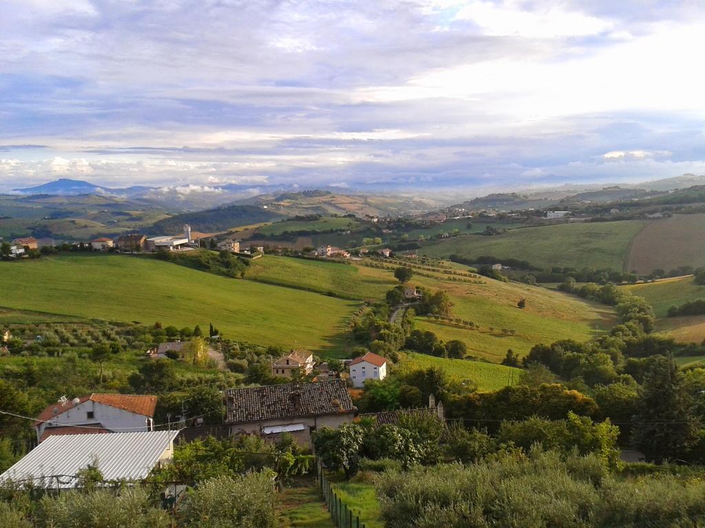 Agriturismo Le Vigne Fermo Exteriör bild