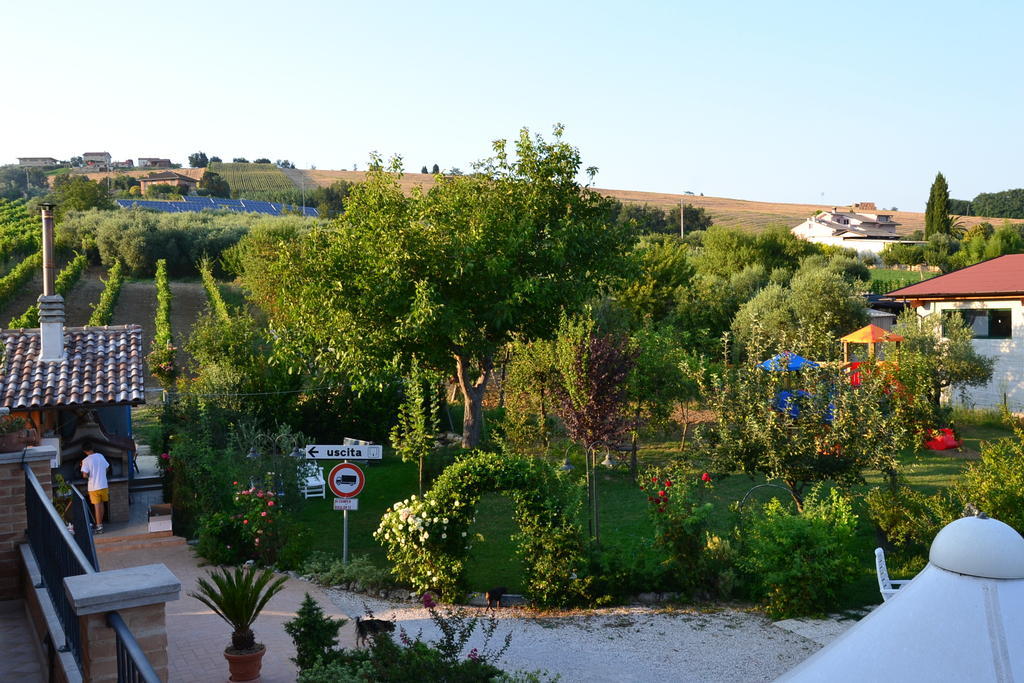Agriturismo Le Vigne Fermo Exteriör bild