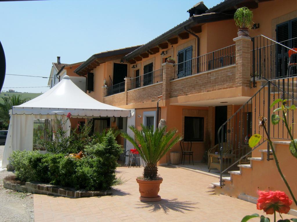 Agriturismo Le Vigne Fermo Exteriör bild
