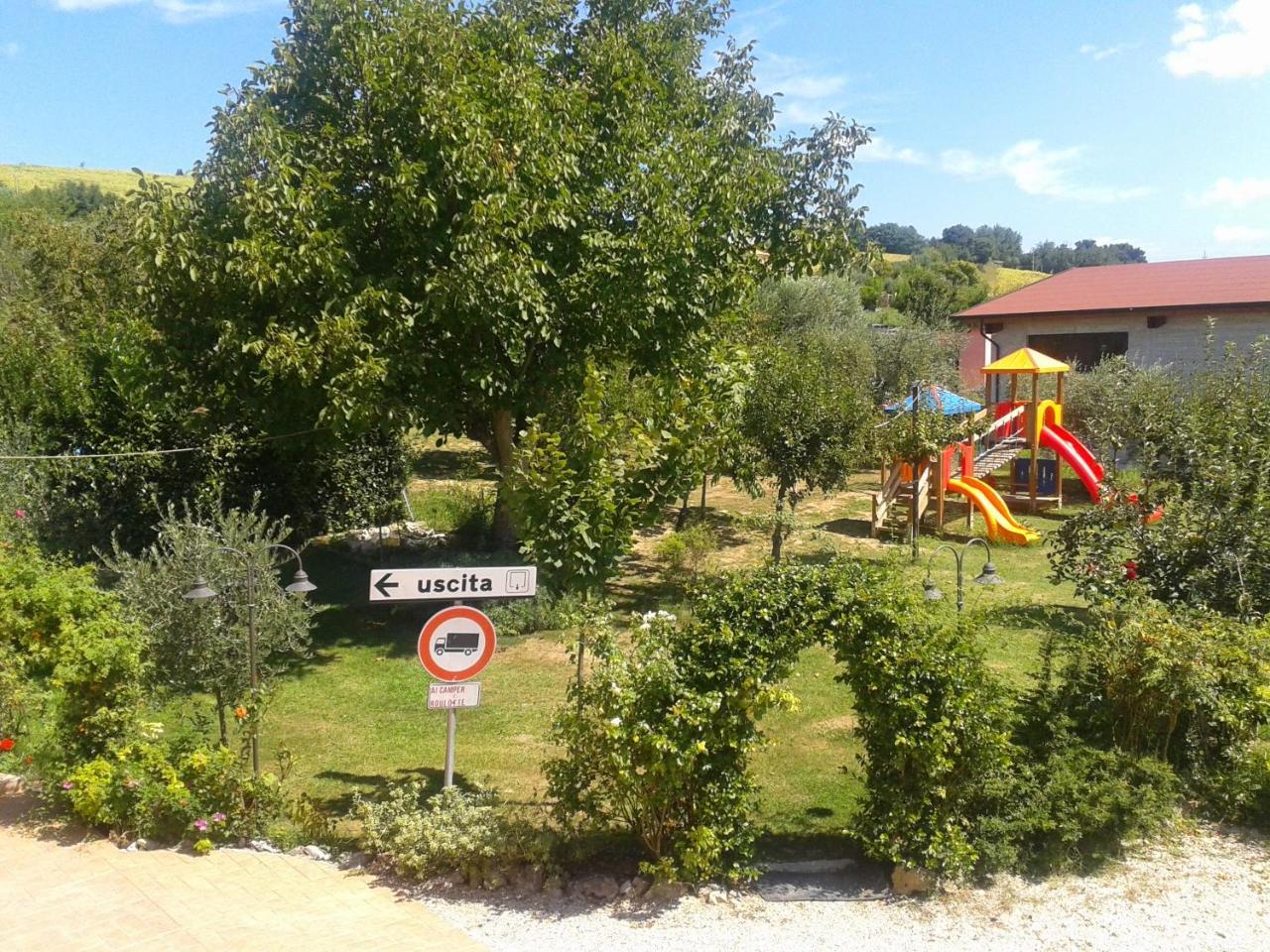 Agriturismo Le Vigne Fermo Exteriör bild