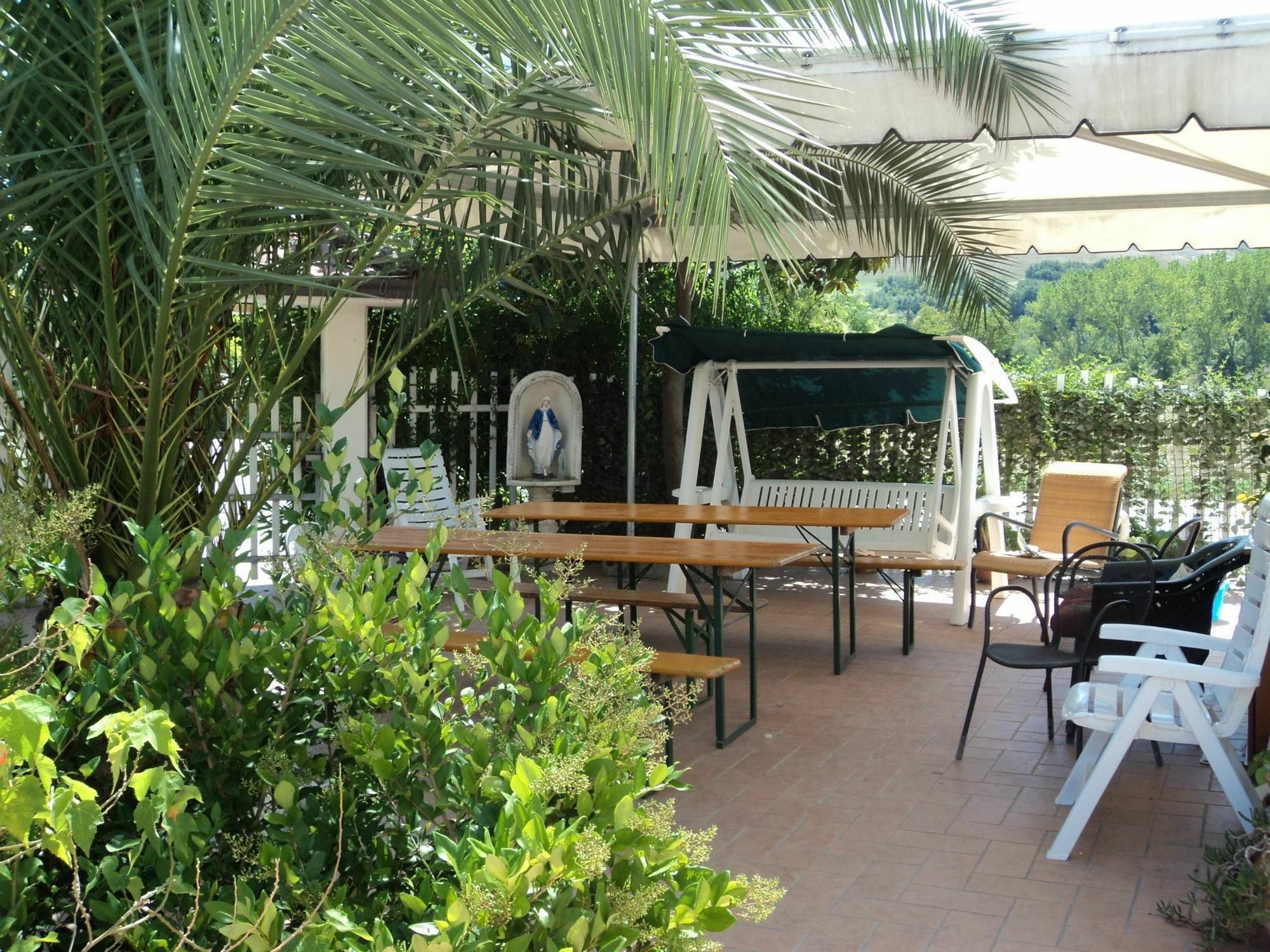 Agriturismo Le Vigne Fermo Exteriör bild
